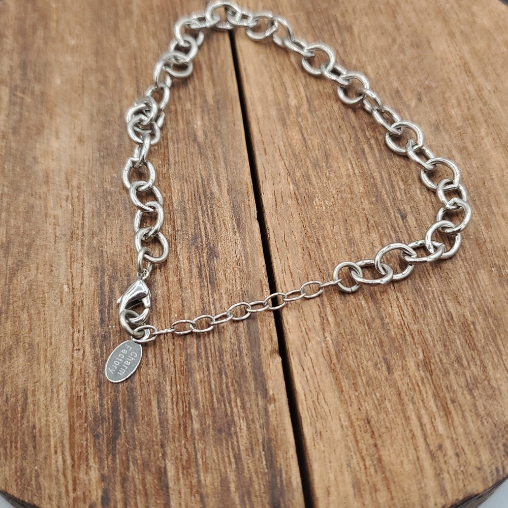 Charm Factory Elegant Silver Chain Bracelet B3423